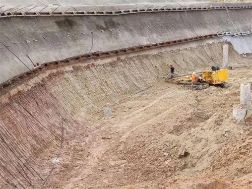 平鲁基坑边坡加固